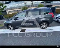 2012 Peugeot 5008