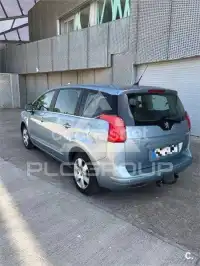 2012 Peugeot 5008