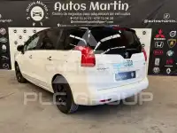 2012 Peugeot 5008