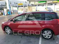 2012 Peugeot 5008