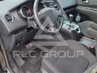 2012 Peugeot 5008