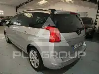 2012 Peugeot 5008