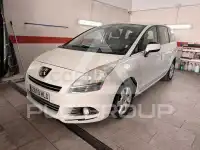 2012 Peugeot 5008