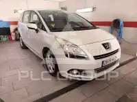 2012 Peugeot 5008