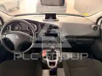 2012 Peugeot 5008