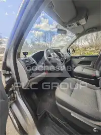 2012 Volkswagen CARAVELLE