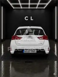 2013 Toyota AURIS
