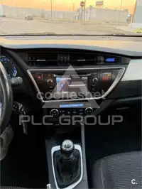 2013 Toyota AURIS