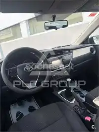 2013 Toyota AURIS
