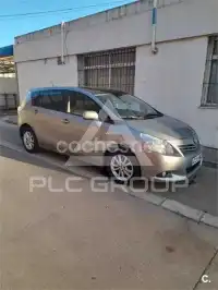 2013 Toyota VERSO