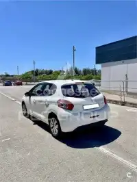 2013 Peugeot 208