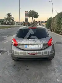 2013 Peugeot 208