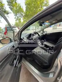 2013 Ford FIESTA