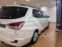 2014 Ssangyong Rodius