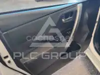 2014 Toyota AURIS
