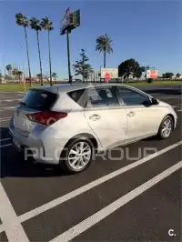 2014 Toyota AURIS