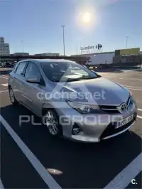 2014 Toyota AURIS