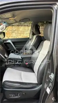 2014 Toyota LAND CRUISER