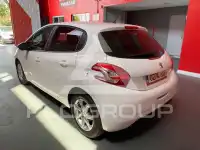 2014 Peugeot 208