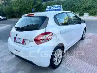 2014 Peugeot 208