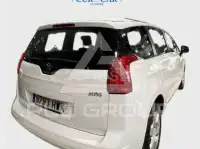 2014 Peugeot 5008