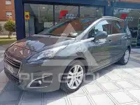2014 Peugeot 5008