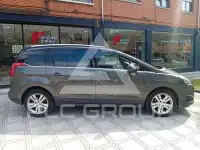 2014 Peugeot 5008