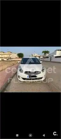 2014 KIA Carens