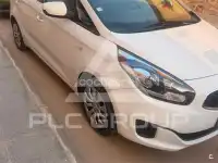 2014 KIA Carens