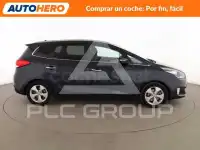 2014 KIA Carens