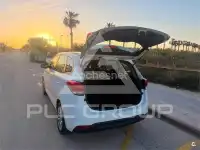 2014 KIA Carens