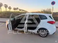 2014 KIA Carens