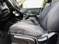 2014 KIA Carens
