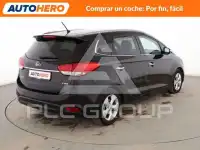 2014 KIA Carens