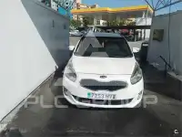 2014 KIA Carens