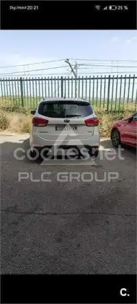 2014 KIA Carens