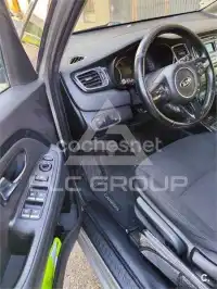 2014 KIA Carens