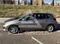 2015 Toyota AURIS