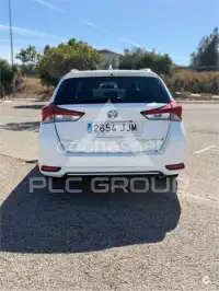 2015 Toyota AURIS