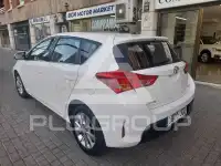 2015 Toyota AURIS
