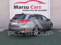 2015 Toyota AURIS