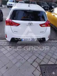 2015 Toyota AURIS