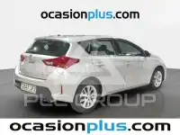 2015 Toyota AURIS