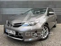 2015 Toyota AURIS