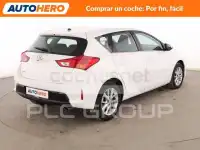 2015 Toyota AURIS