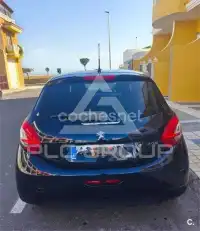 2015 Peugeot 208