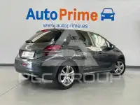 2015 Peugeot 208