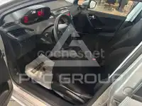 2015 Peugeot 208