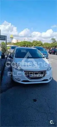 2015 Peugeot 208