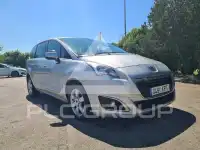 2015 Peugeot 5008